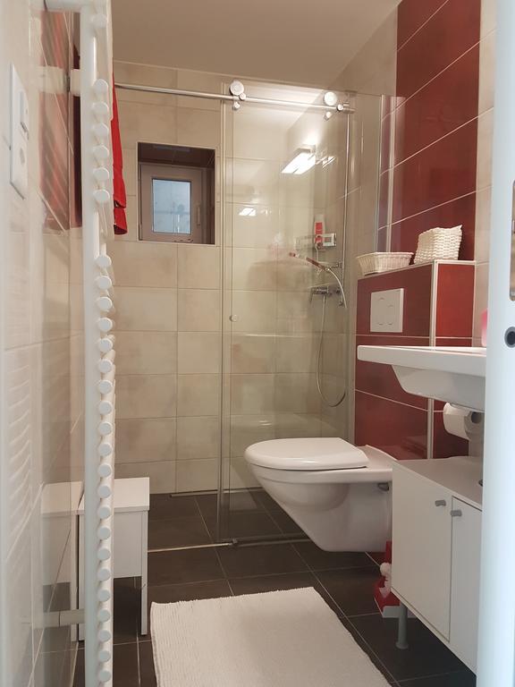 Appartement D'Hotes An Kaz La كرانز مونتانا المظهر الخارجي الصورة